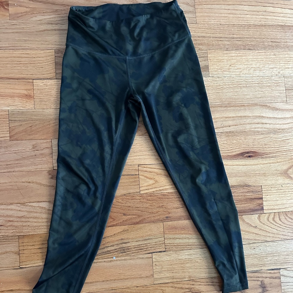 Outdoor Voices S Black & Army Green Exercise Leggings